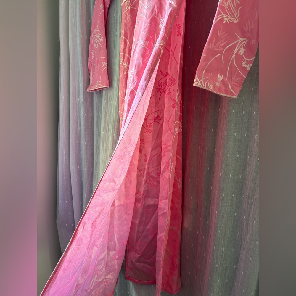 Traditional pink Vietnamese Ao Dai - see measurements - Picture 4 of 8